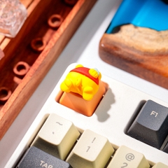 Pooh Bear Artisan Keycap Breakwooden