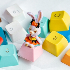 Rabbit Artisan Keycap Breakwooden