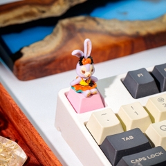 Rabbit Artisan Keycap Breakwooden