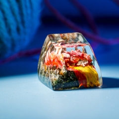 Red Dragon Artisan Keycap Breakwooden 11