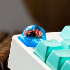 Red Dragon Artisan Keycap Breakwooden 13