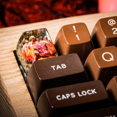 Red Dragon Artisan Keycap Breakwooden 5