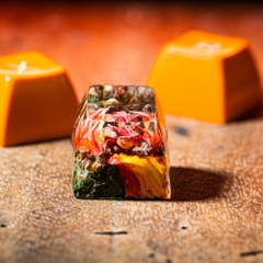 Red Dragon Artisan Keycap Breakwooden 5