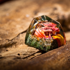 Red Dragon Artisan Keycap Breakwooden 6