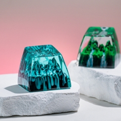 Snowy Mountain Artisan Keycap Breakwooden 2