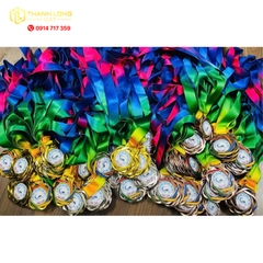 Huy chương bông hoa trao giải, vinh danh, quà tặng