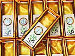 Quà gỗ cắm bút