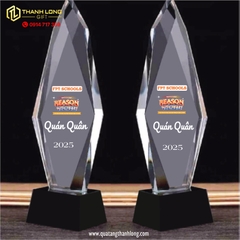 Cúp Thủy Tinh Mũi Nhọn