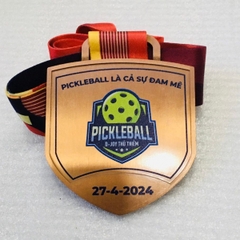 Huy chương tam giác cao cấp