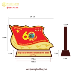 Kỷ niệm chương gỗ đồng ăn mòn