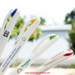Bút Bi Nhựa AP-201 In Logo Giá Tốt