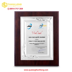 Bảng Vinh Danh Màu Bạc Cao Cấp In Theo Yêu Cầu