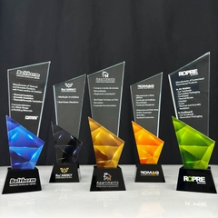 Cúp Vinh Danh Pha Lê Ghi Dấu Ấn Thành Công