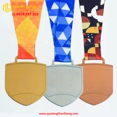 Huy chương tam giác cao cấp
