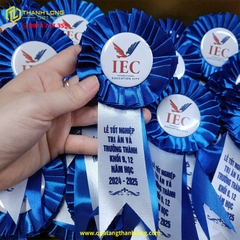 Hoa Cài Áo Lễ Trao Giải Màu Xanh Dương