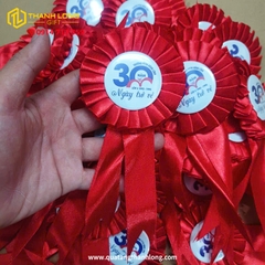 Hoa Cài Áo Họp Lớp Màu Đỏ Sắc Màu Kết Nối Kỷ Niệm