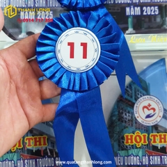 Hoa Cài Áo Đại Biểu Màu Xanh Dương