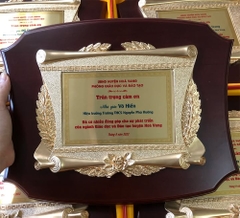 Bảng Vinh Danh Poly Nổi 26x33cm