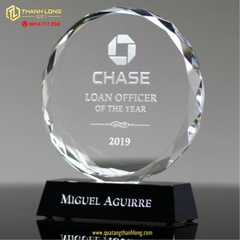 Kỷ niệm chương pha lê tròn  - đế đen.