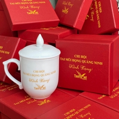 Ly sứ nắp lửa trắng in logo