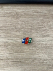 Huy hiệu in logo - Huy hiệu ăn mòn đơn vị FPT