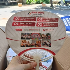 Quạt nhựa nan hoa