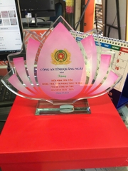 Cúp Thủy Tinh Hoa Sen