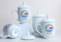 Ly sứ nắp lửa trắng in logo
