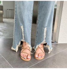 SUÔNG ỐNG RỘNG NHẠT RÁCH V LAI 0113