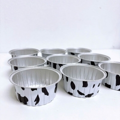 set 10 khay giấy bạc tròn hoạ tiết 8cm. chén giấy bạc nướng bánh. làm đĩa chấm du lịch