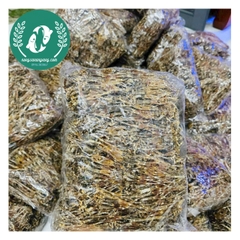 Khô nháy (kiều nữ chân dài)