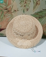 Nón lục bình