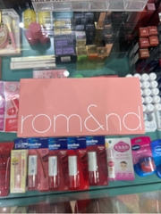 Bảng mắt Romand #03 Rosebud Garden