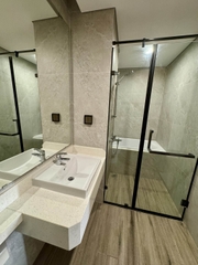 Căn hộ 2 phòng ngủ (có bồn tắm) với tầm nhìn vào làng quê Việt Nam (1012a Onsen Swanlake R1)