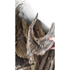 Gỗ lũa san đá miếng SL 1KG