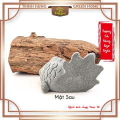 Tượng cá vàng ngơ ngác đá sa thạch ST.PVN2416