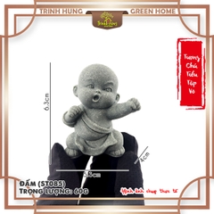 Tượng chú tiểu tập võ ver2 đá sa thạch