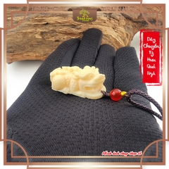 Dây chuyền tỳ hưu chất liệu quả ngà QNV2621