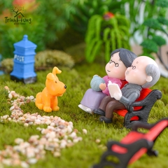 Mô hình Ông bà già ngồi ghế THMN0211