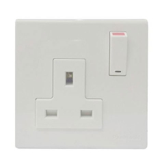 Bộ Ổ Cắm Panasonic WEB1111SWK