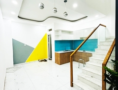 NHÀ NGANG 4.7M, 3PN, CÓ PHÒNG NGỦ TẦNG TRỆT, QUẬN 7, CHỈ 5 TỶ NHỈNH