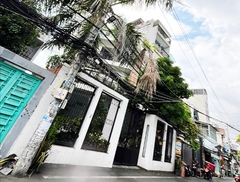 MẶT TIỀN KINH DOANH HẺM 6M THÔNG, 5X13, 4 TẦNG, NGUYỄN THỊ THẬP, QUẬN 7, CHỈ 7 TỶ 