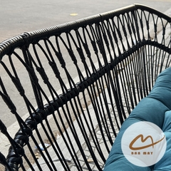 Xích đu ngoài trời, bộ bàn ghế ban công nội thất Bản Mây khung thép đan mây nhựa họa tiết đuôi công mềm mại, tinh tế