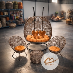 Bộ bàn ghế nội thất ngoài trời, xích đu sân vườn Bản Mây khung thép đan thủ công họa tiết đồng xu, hoa cúc trang trí nhà cửa