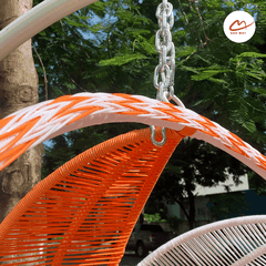 Xích Đu Mây Nhựa Cánh Hoa – Thiết Kế Nghệ Thuật Cho Không Gian Thư Giãn