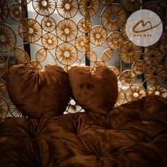 Ghế Xích Đu Cần Kép Đồng Xu Hoa Cúc – Không Gian Thư Giãn Rộng Rãi Cho 2–3 Người