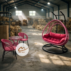 Bàn ghế ngoài trời, xích đu mây nhựa khung thép nội thất Bản Mây ngồi được 3 người đan thủ công cao cấp