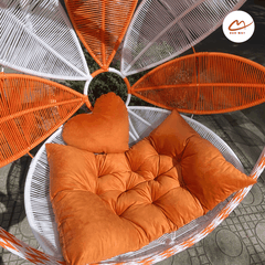 Xích Đu Mây Nhựa Cánh Hoa – Thiết Kế Nghệ Thuật Cho Không Gian Thư Giãn