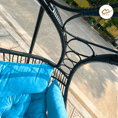 Xích Đu Sân Vườn Bán Nguyệt Cần Kép – Không Gian Tụ Họp 3 Người Vững Chãi