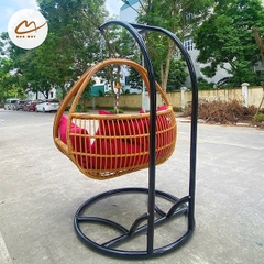 Ghế Xích Đu Mây Nhựa Bản Mây - Lồng Vàng Vảy Rồng, Đệm Đỏ Mận Sạch Sẽ